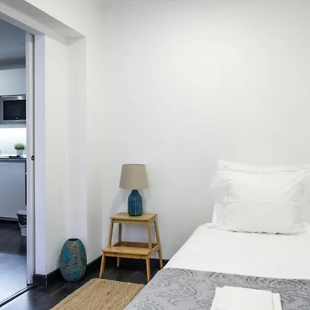 01 Nice Flat By Olivais Apartment *